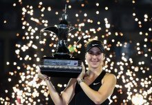 在激烈竞争 在激烈竞争